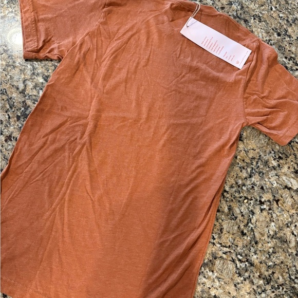 👑CROWNED Free Dreamer Tee - Picture 3 of 6